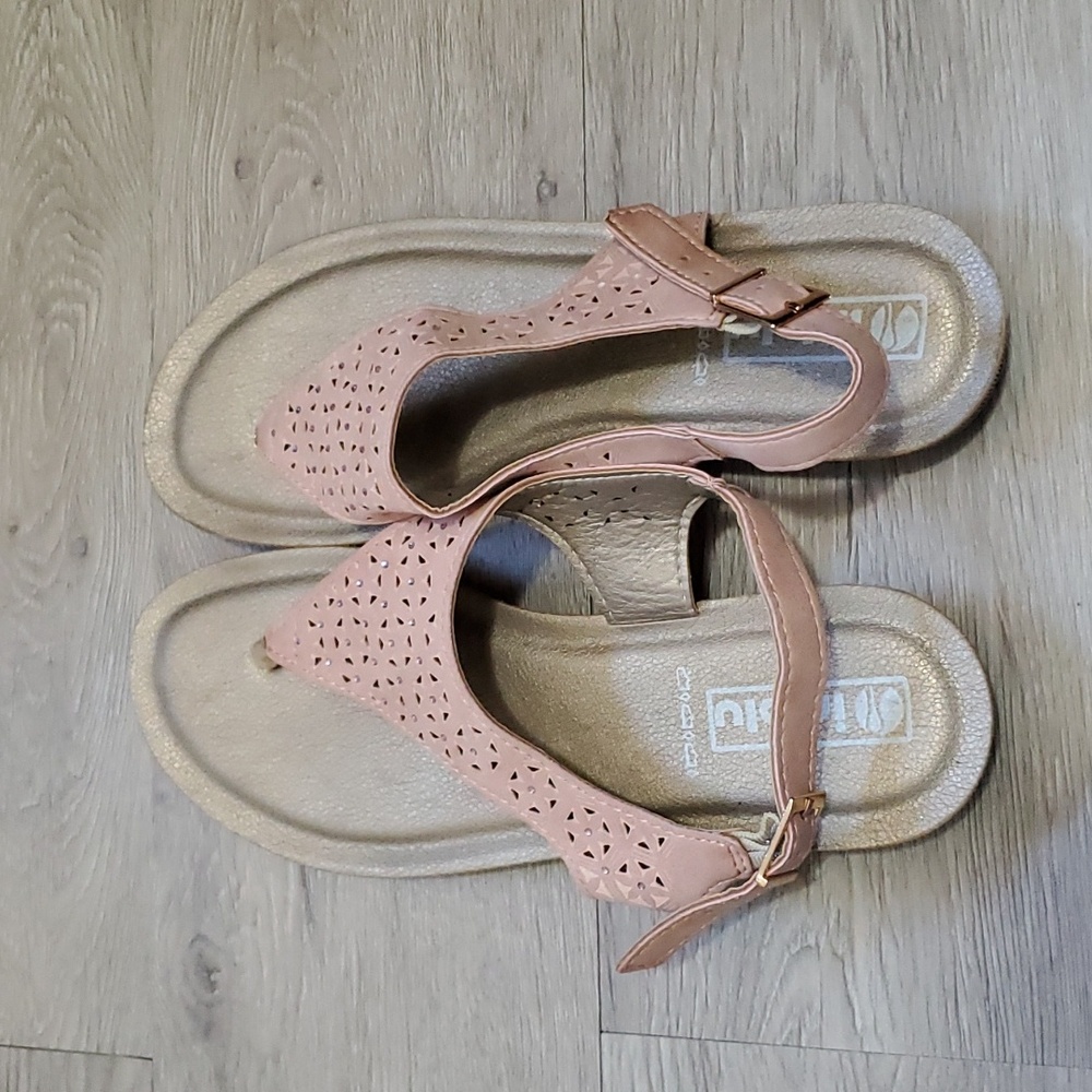 Women's sandals